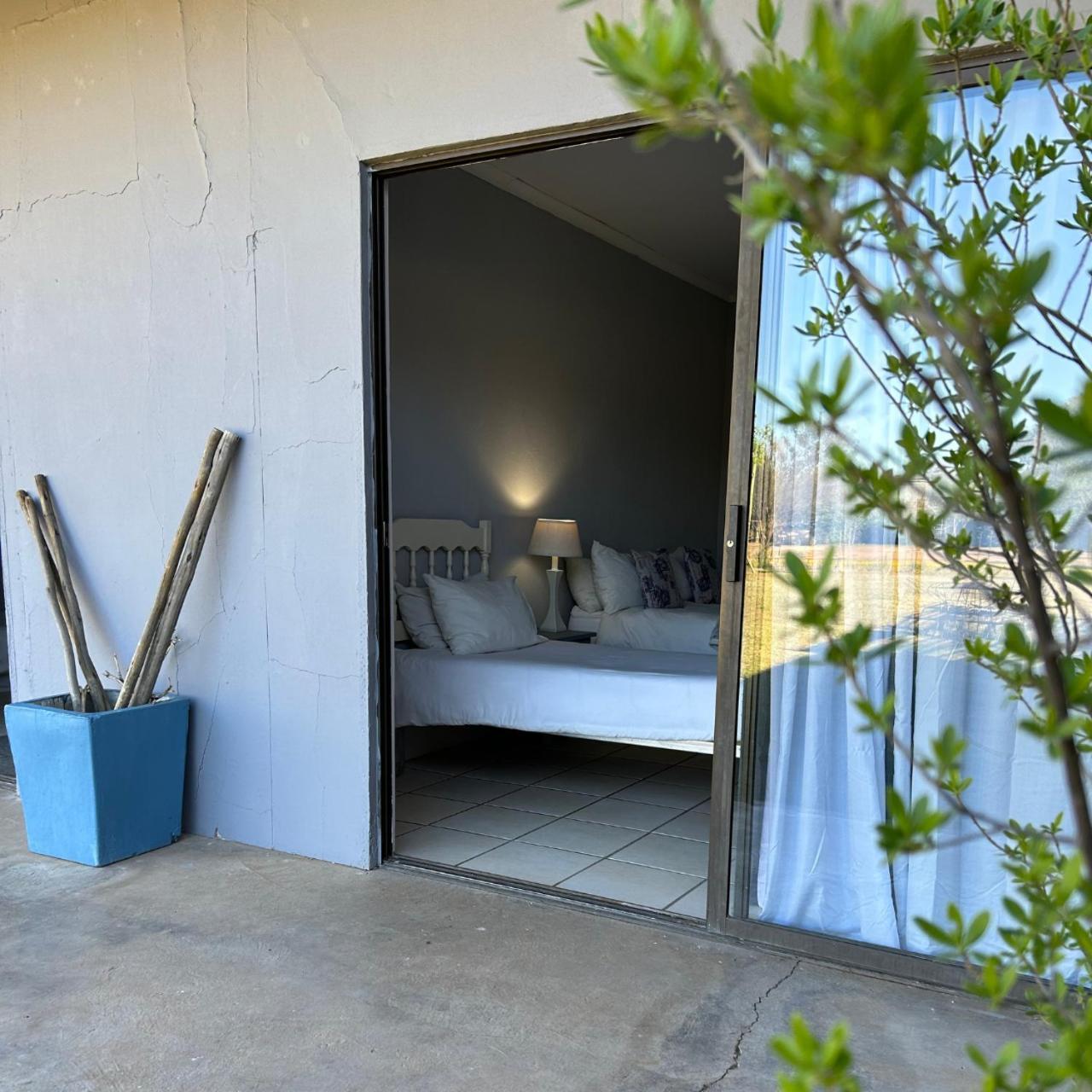 Little Farms Hotel Colesberg Bagian luar foto